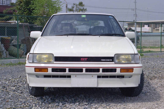 COROLLA FX