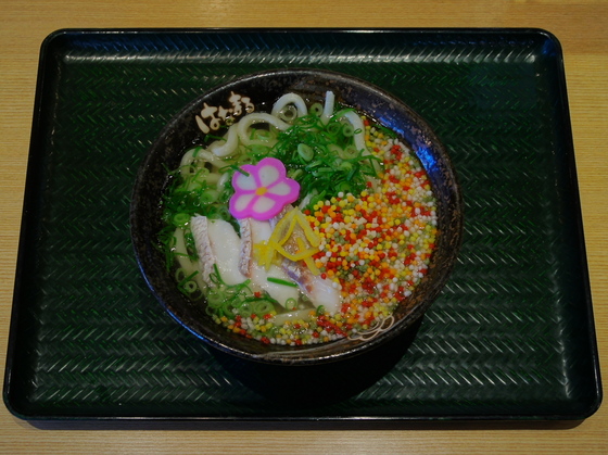 めで鯛年明けうどん