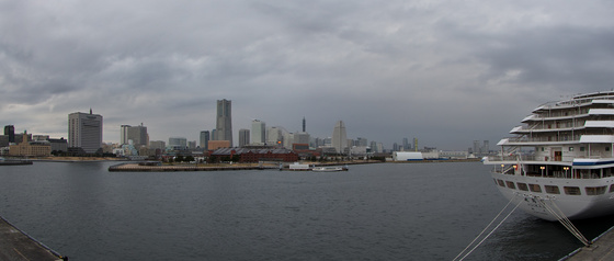 みなとみらい・飛鳥II